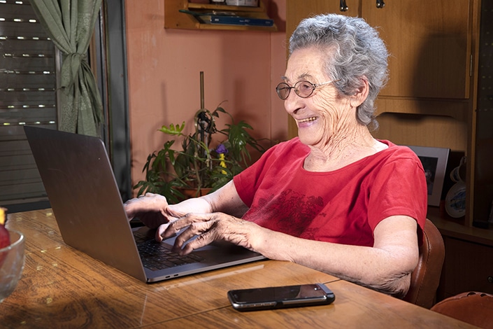 ShareAmi plateforme intergénérationnelle seniors jeunes MILTIS